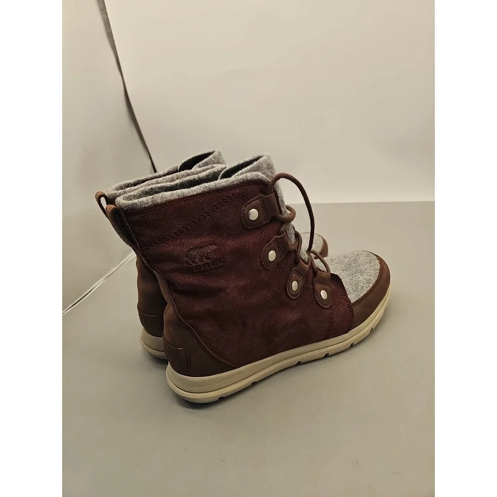 Sorel‎ Women's Explorer Joan Boots Size 11 Mauve Gray Fleece Leather Suede Lace